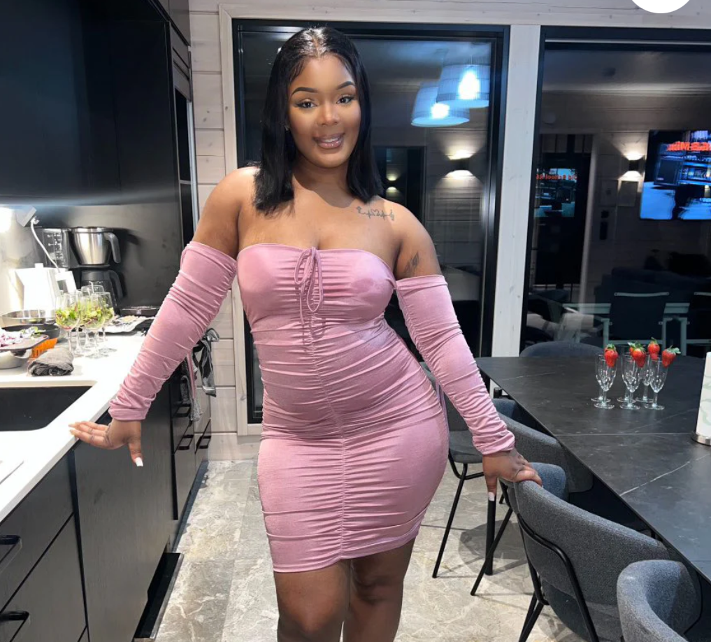 Rushed mini dress, off the shoulders in black and pink