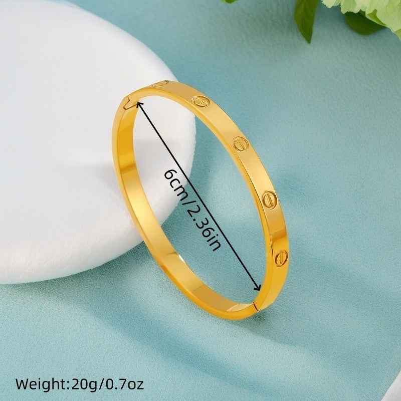 (Copy) Pvd Coated Real Gold Plated 18K Gold Flower Titanium Steel Elegant Waterproof Non Tarnish
Titanium Steel Bangle