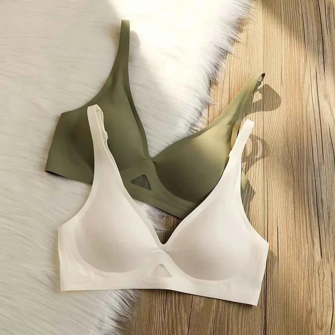 Seamless Bras For Women Wireless Bra Push Up Deep V Glossy Underwear Female Bralette Invisible Padded Brasiere Sexy Lingerie