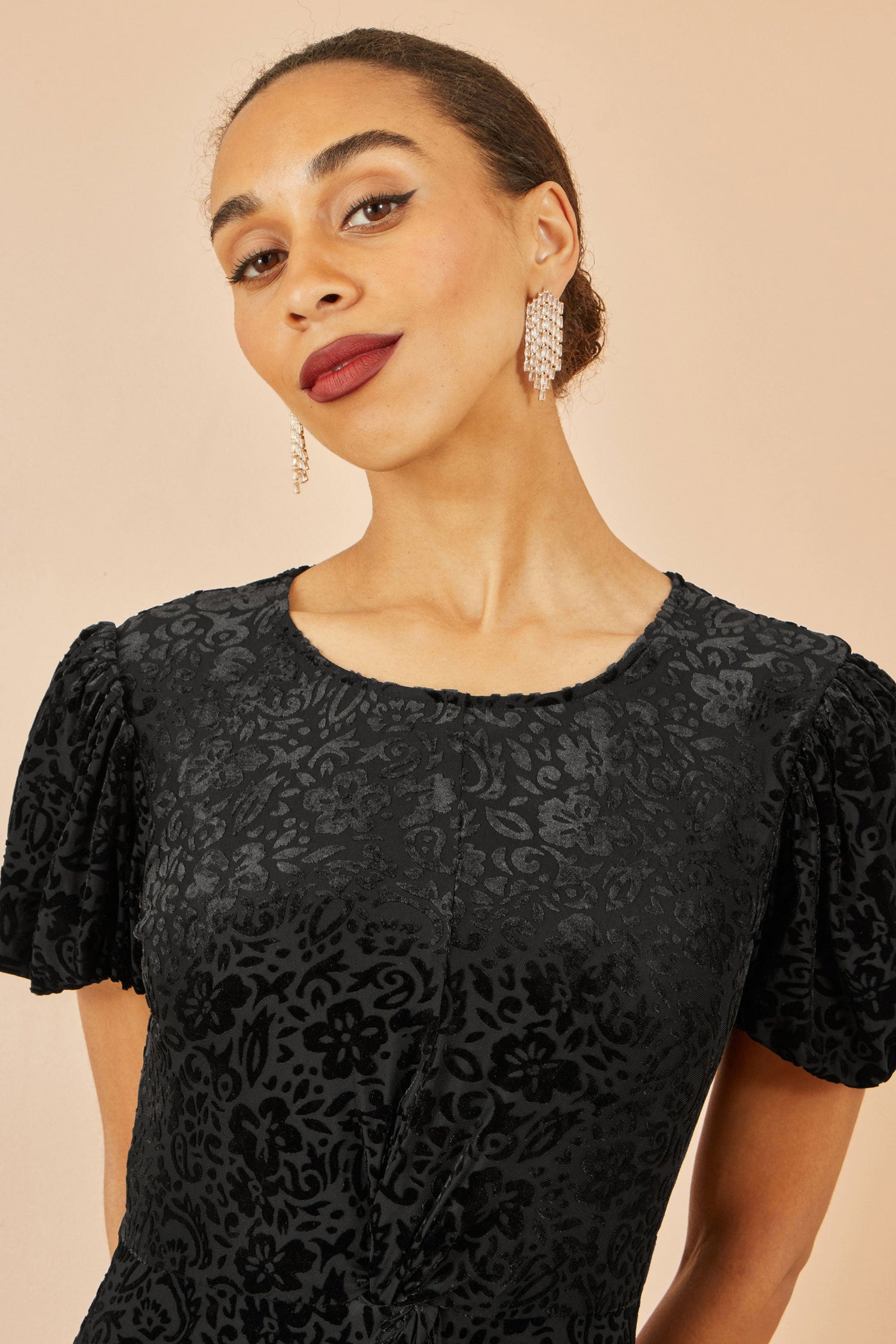 Yumi Black Floral Velour Velvet Twist Waist Midi Dress